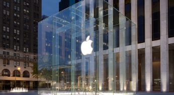 Apple: Music streaming should pay songwriters $910 every million plays